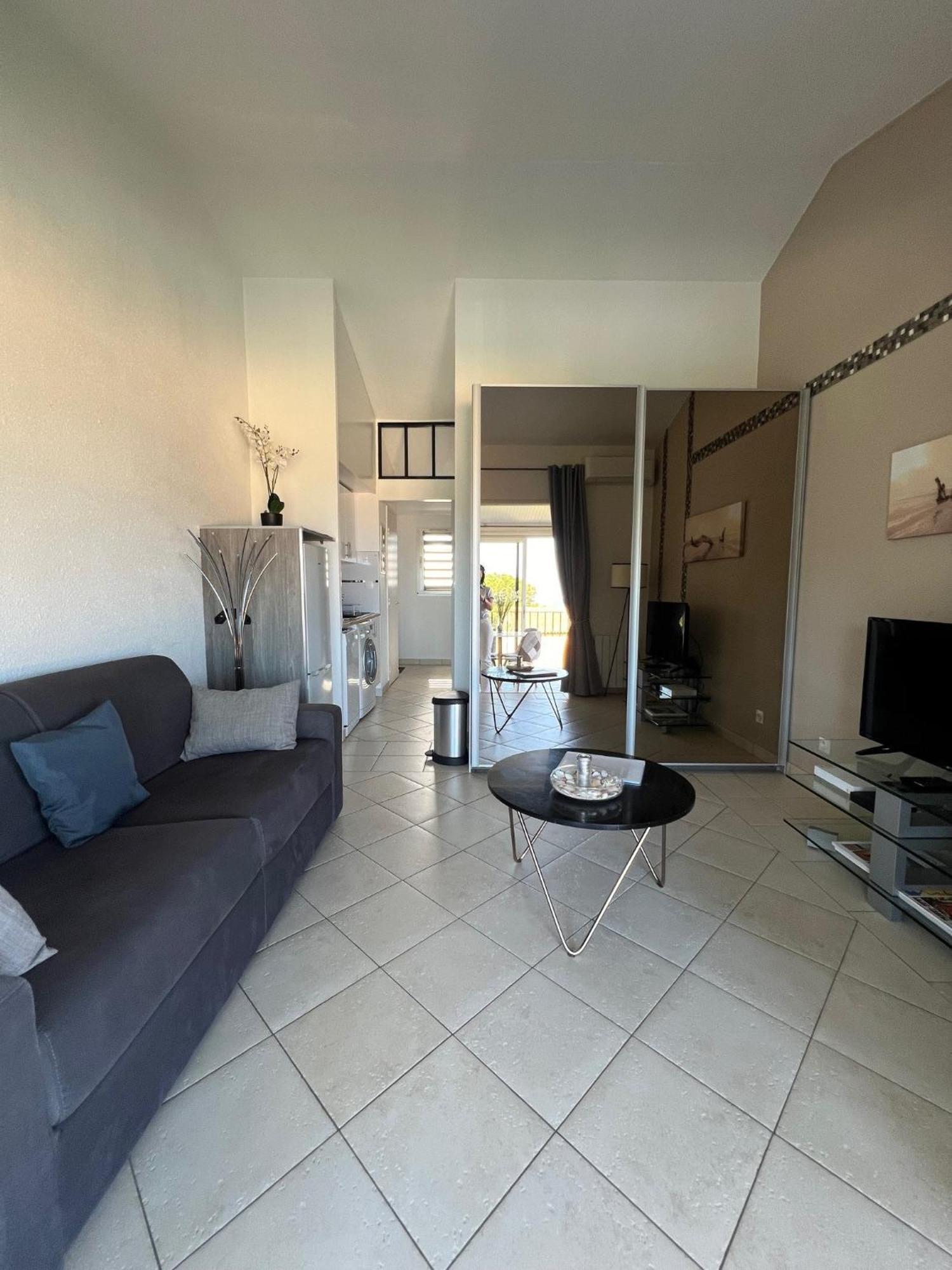 Appartement Vue Mer Golfe De Saint-Tropez Коголин Экстерьер фото